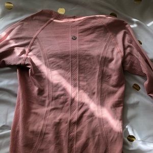 Lululemon baby pink long sleeve 🤪